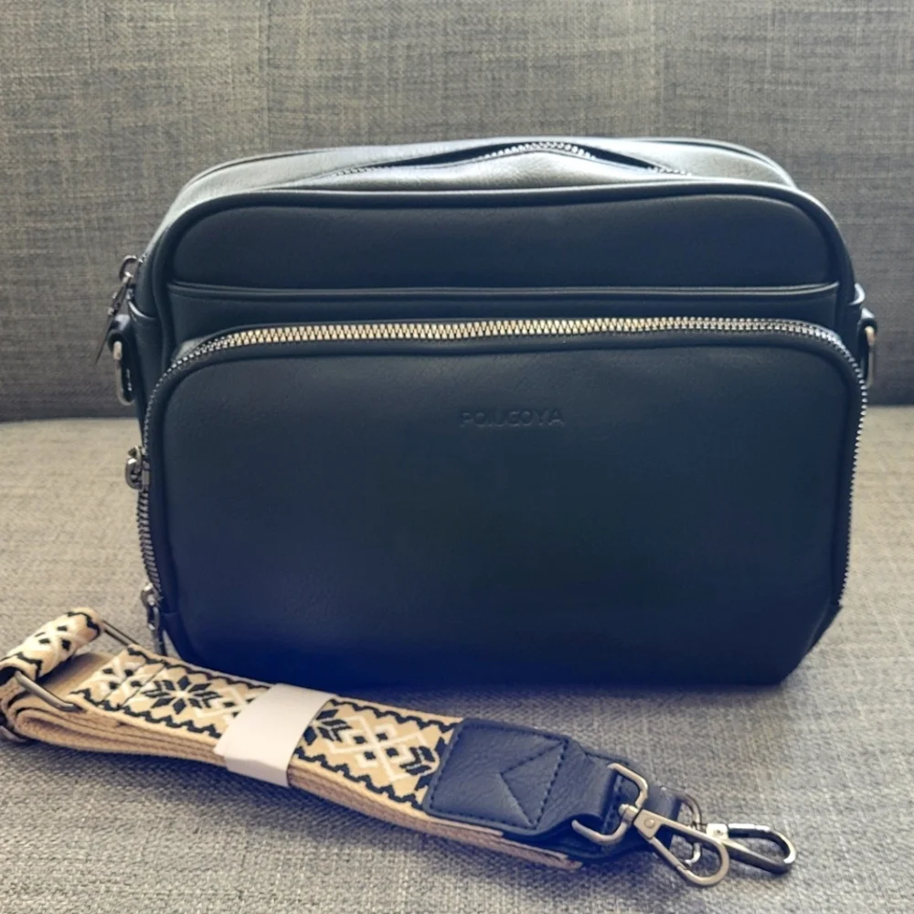 Black NWOT Vegan Leather Camera Bag Large With Wallet - Picture 2 of 16